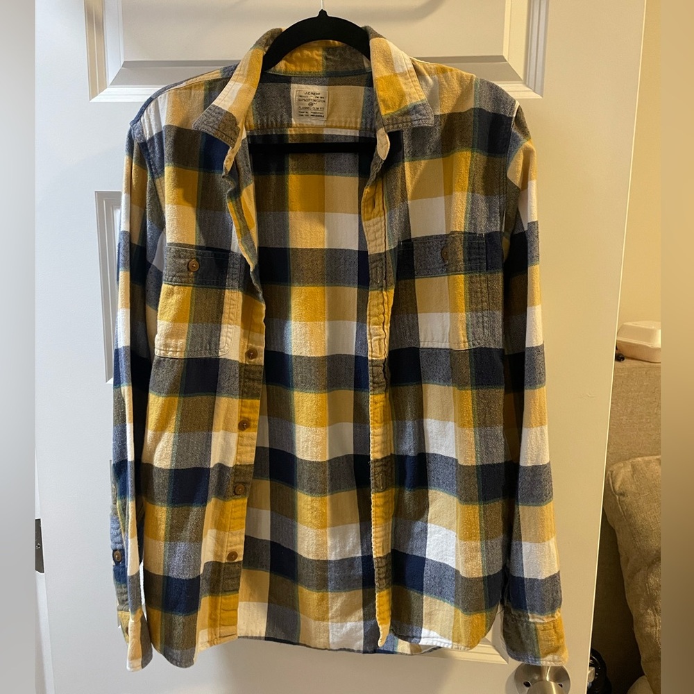 J.Crew Flannel Slim Fit Button up Size Medium. 100% Cotton